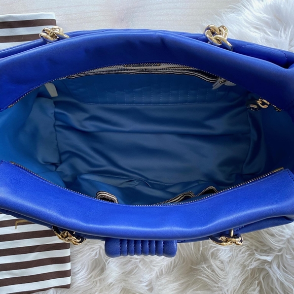 Henri Bendel Purse - Picture 5 of 8